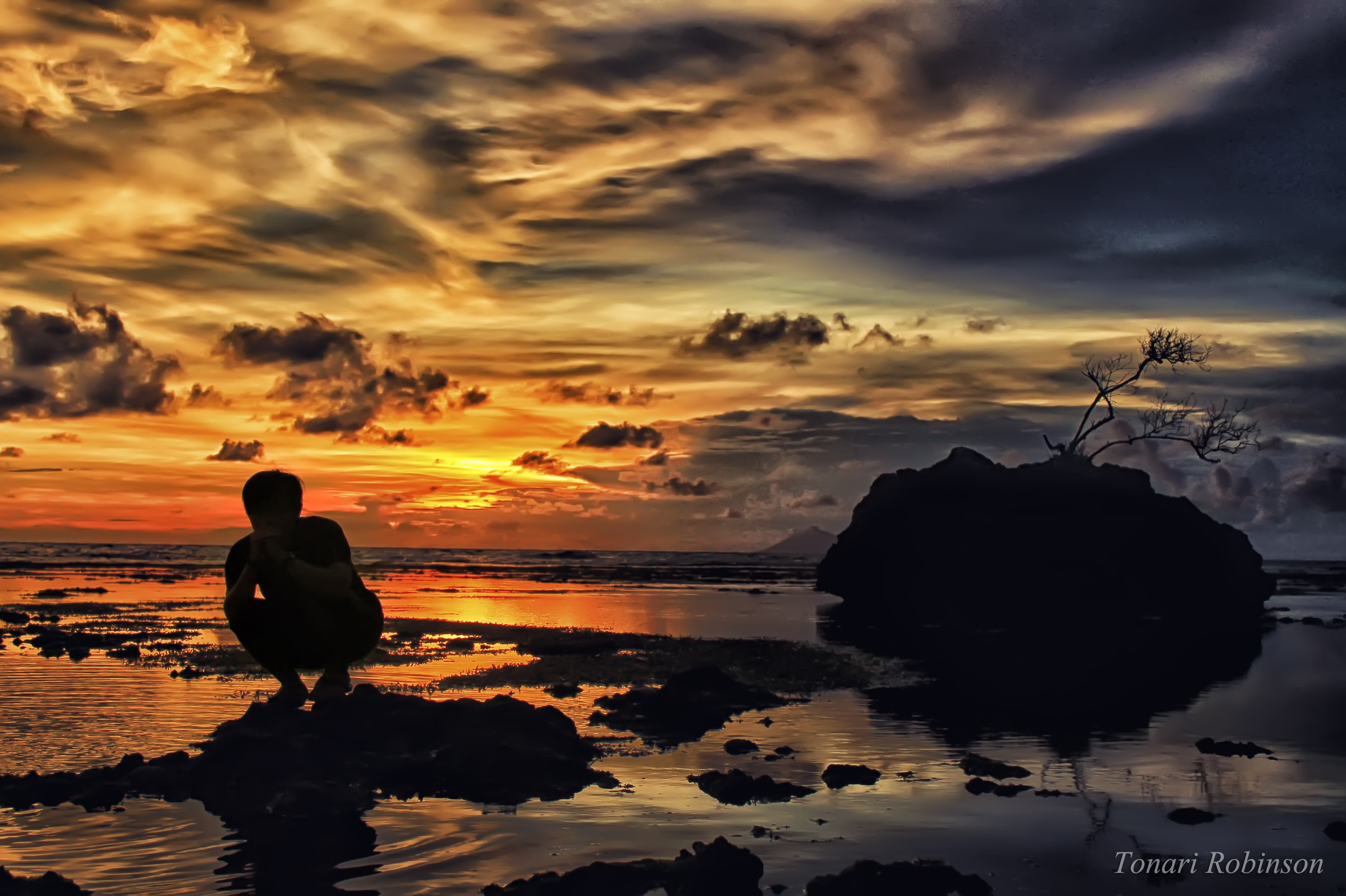  Gambar 5 Pantai Bali Punya Pemandangan Sunset Terindah 